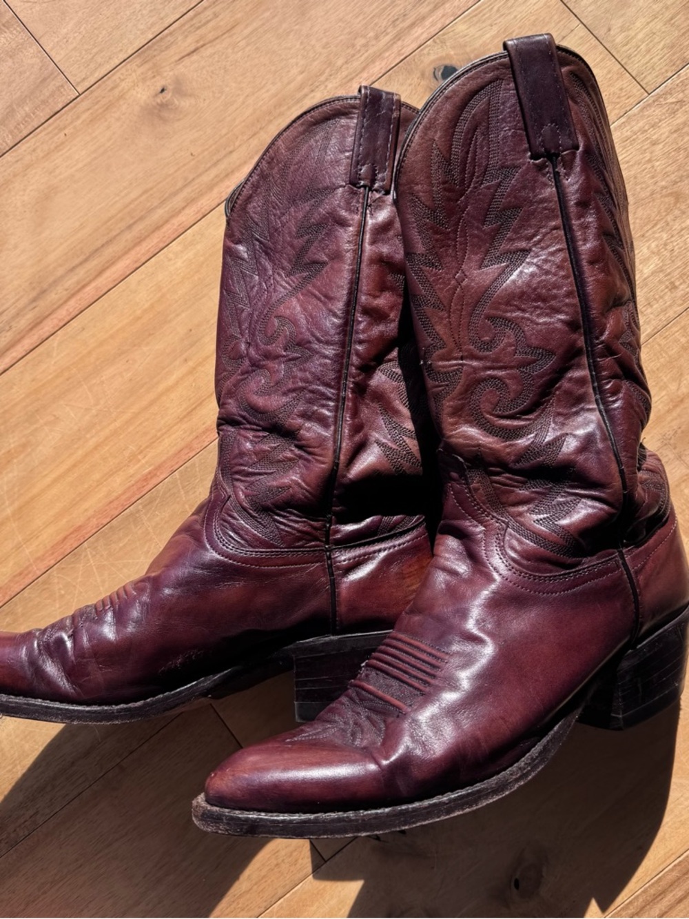 Dan Post Tan and Brown Leather Western Boots - Embroidered Detail size 10-D